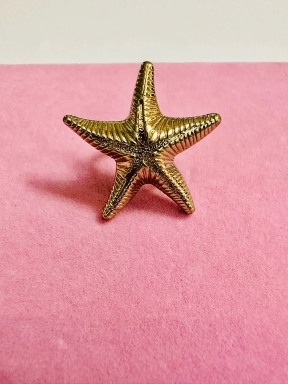 Gold Tone Starfish Statement Ring Size 5